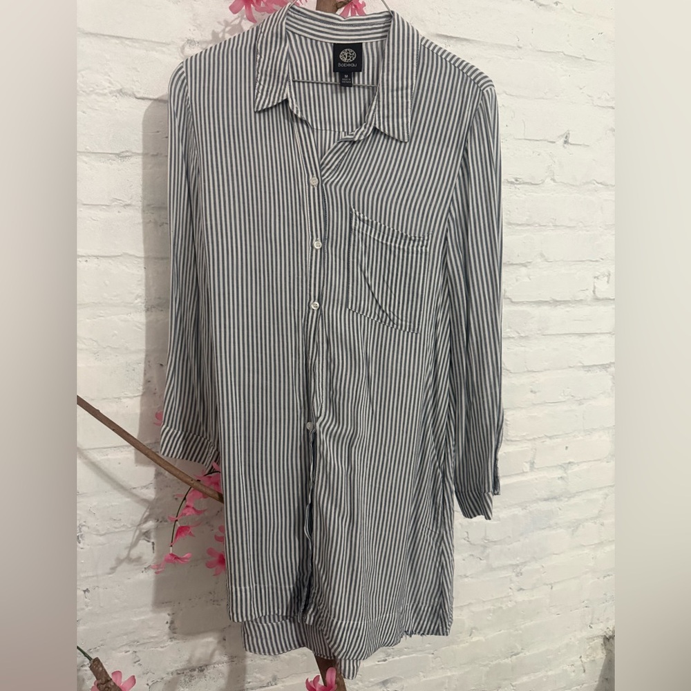 bobeau Black & White Vertical Stripe Button-Down Shirt
